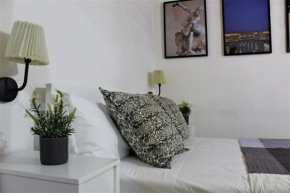 Гостиница Crystal Ship Apartments  Флоренция